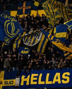 Torcida do Hellas Verona - Fonte: @hellasveronafc