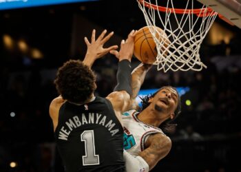 Ja Morant e Wemba na NBA.