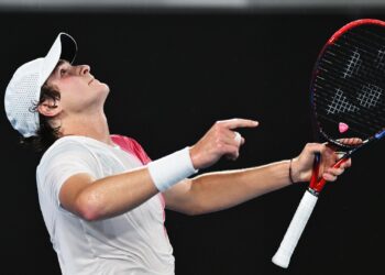 João Fonseca espera jogo intenso contra Sonego no Australian Open