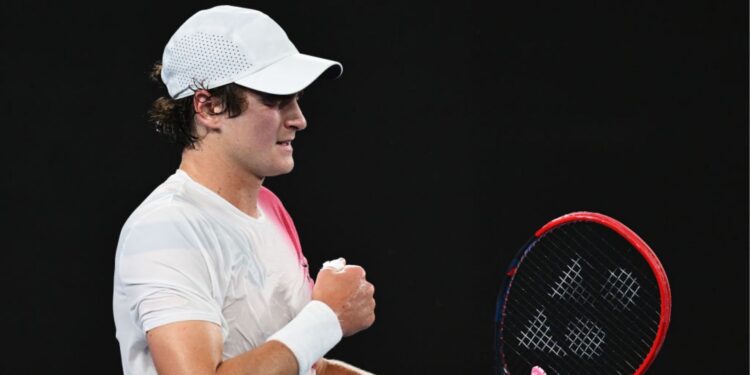 João Fonseca em ação no Australian Open