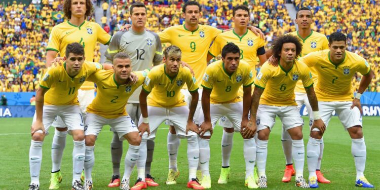 Neymar, Oscar, Hulk, David Luiz, Thiago Silva e Luiz Gustavo, todos juntos novamente no futebol brasileiro