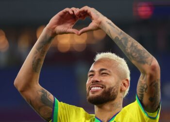 Neymar no Santos: jogadores comentam o retorno do craque ao Brasi