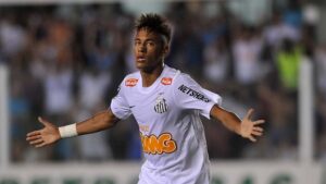 Neymar em ação pelo Santos no ano de 2012