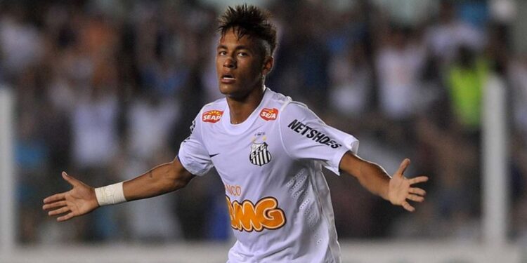 Neymar em ação pelo Santos no ano de 2012