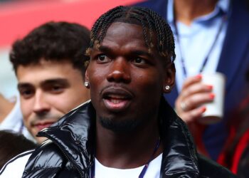 Paul Pogba acompanhando jogo entre França e Bélgica, na Euro 2024