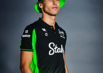 Bortoleto com uniforme da Sauber - Fonte: @raceweekbr