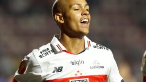 Ryan Francisco, do São Paulo.