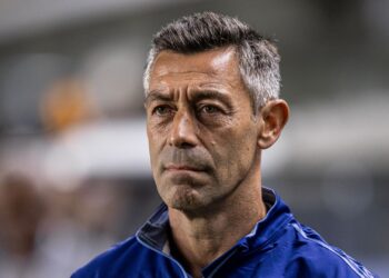 Pedro Caixinha, técnico do Santos.