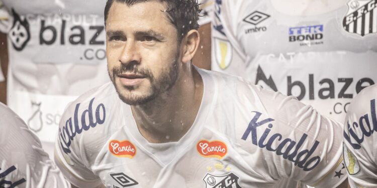 Giuliano no Santos.