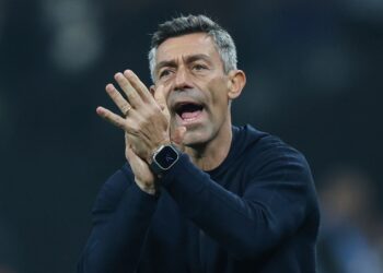 Pedro Caixinha, técnico do Santos.