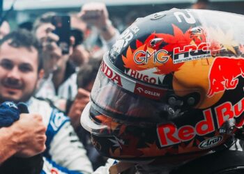 Yuki Tsunoda brinca e ameaça punição por palavrão na F1, mas promete evitar multa