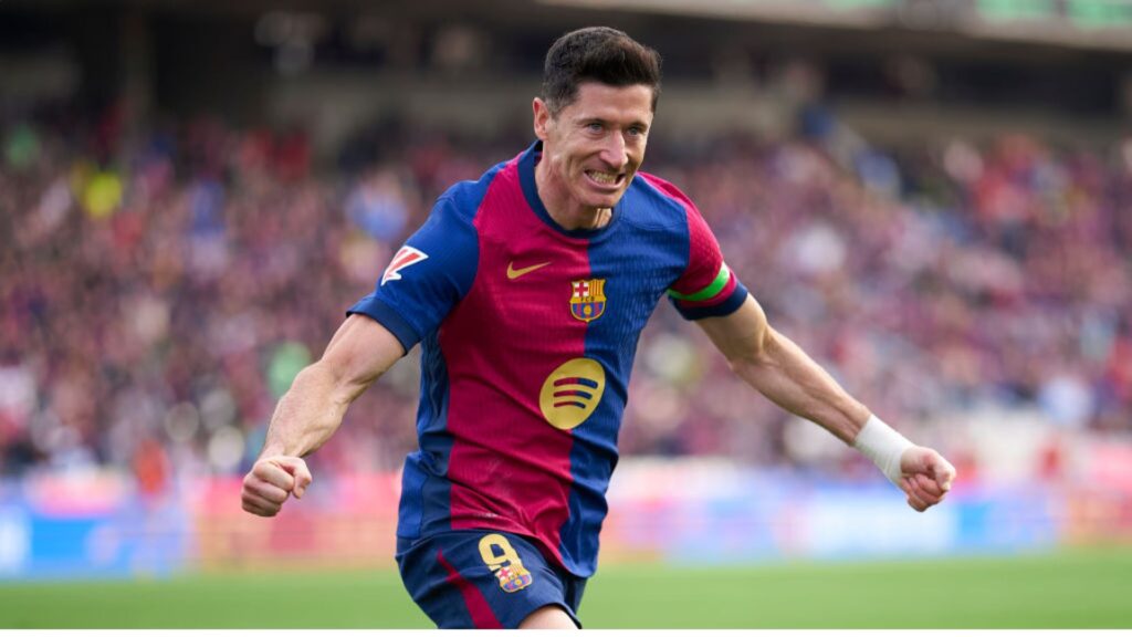 Robert Lewandowski, do Barcelona, comemora gol marcado contra o Alavés