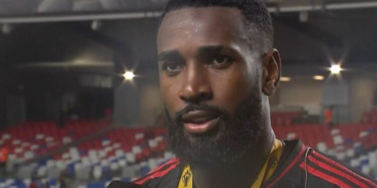 Gerson, do Flamengo, concede entrevista após vencer a Supercopa do Brasil de 2025