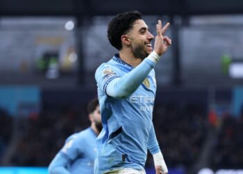 Omar Marmoush, do Manchester City , comemora seu terceiro gol marcado contra o Newcastle