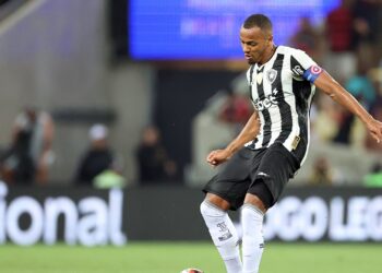 Marlon Freitas, do Botafogo, durante jogo contra o Flamengo