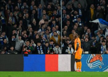 Vini Jr., do Real Madrid, é xingado pela torcida da Real Sociedad