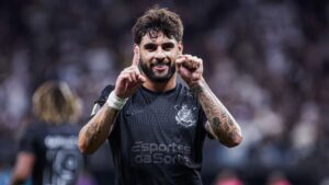 Yuri Alberto, do Corinthians, comemora gol marcado contra o Santos