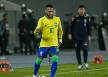 Neymar atuando pelo Brasil