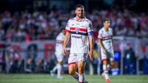 São Paulo tropeça contra a Ponte Preta.