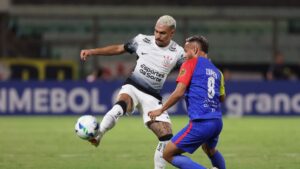 Corinthians empata na Venezuela.