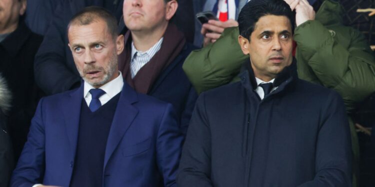 Presidente do PSG ao lado do presidente da UEFA, Aleksander Čeferin.