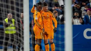 Endrick e Arda Güler em ação pelo Real Madrid.
