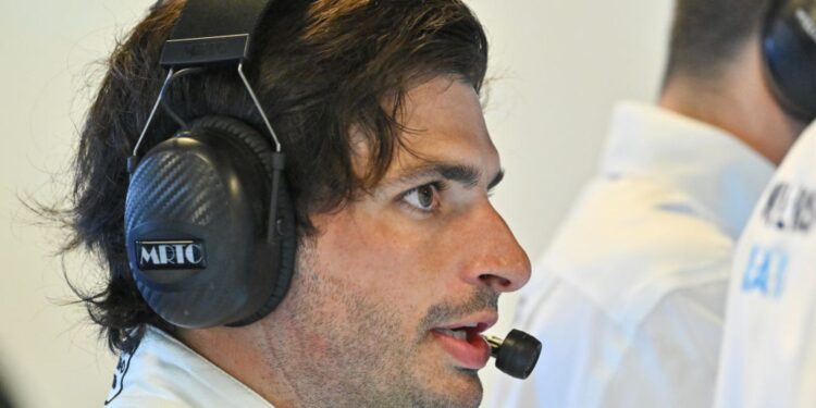 Sainz durante testes com a Williams.