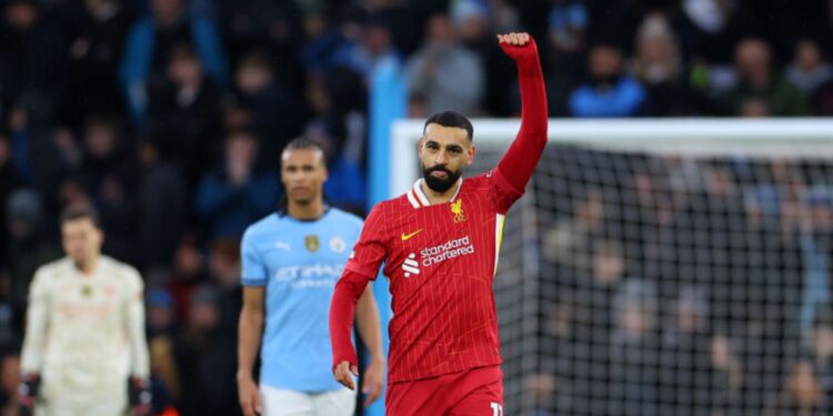Salah celebra seu gol pelo Liverpool.