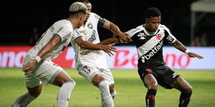 Botafogo e Vasco se enfrentaram pela última rodada do Carioca.