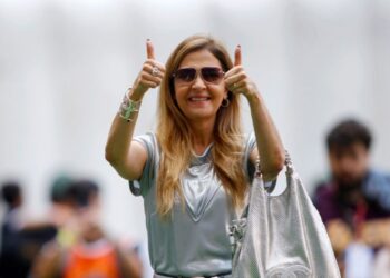 Leila Pereira cutuca rivais.