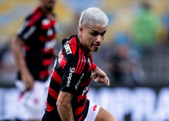 Flamengo e Cruzeiro trocam acusações sobre troca entre Luiz Araújo e Matheus Pereira