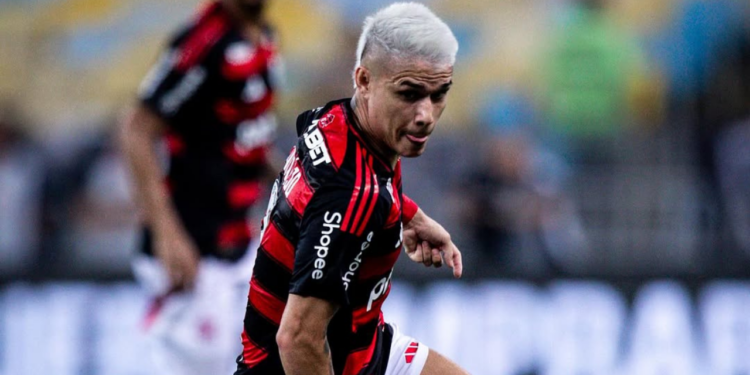 Flamengo e Cruzeiro trocam acusações sobre troca entre Luiz Araújo e Matheus Pereira
