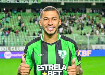Vasco surpreende e se aproxima de contratação de destaque mineiro