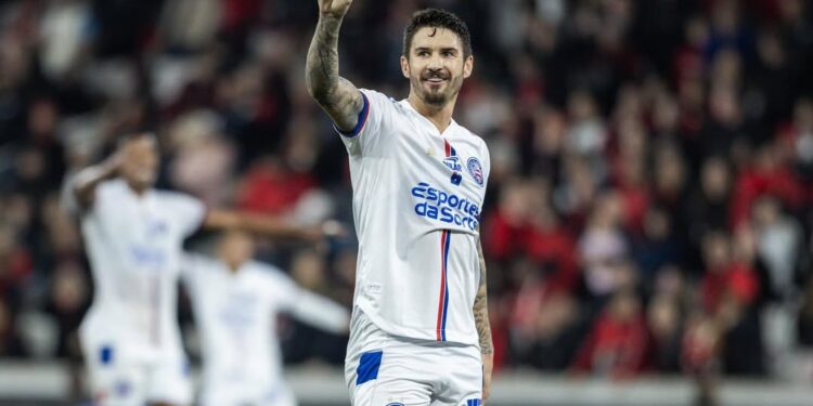 Reforço tricolor? Fluminense se aproxima de atacante do Bahia