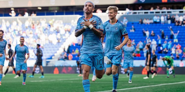 Negócio quente! Botafogo avança e pode fechar com a camisa 10 da MLS