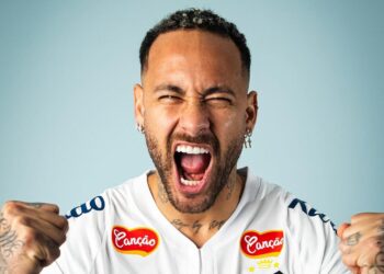As transferências bilionárias do futebol: Quem saiu ganhando no mercado?