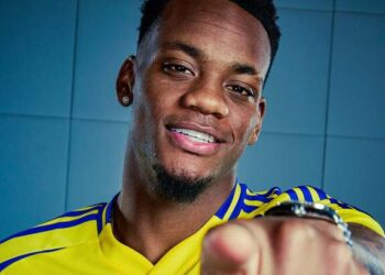 Reforço do Al-Nassr toma a decisão de viver longe do clube, levantando questões sobre a sustentabilidade dessa escolha.