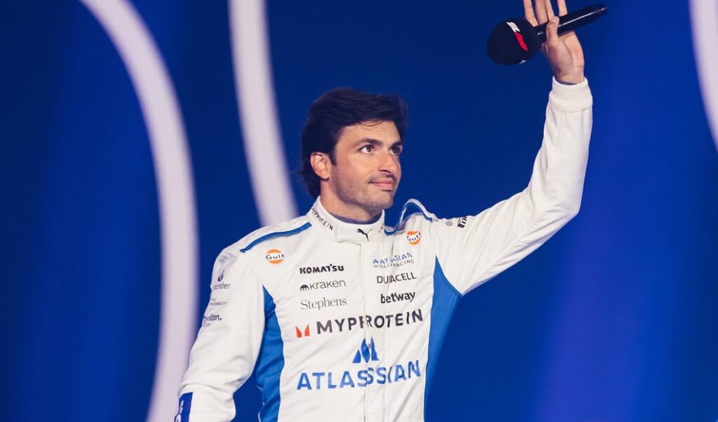 Sem Hamilton, quem assume o protagonismo? Sainz responde!