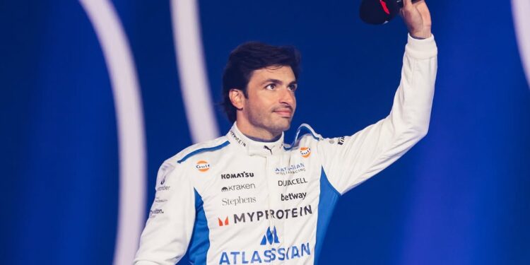 Sem Hamilton, quem assume o protagonismo? Sainz responde!