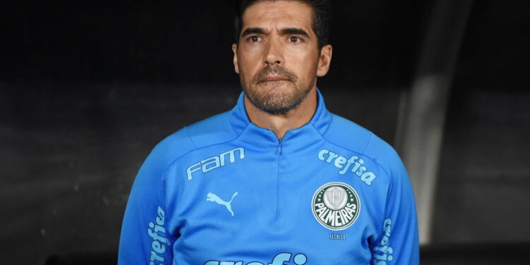 Abel Justifica Desempenho Irregular do Palmeiras e Faz Revelações Surpreendentes Sobre Rony!