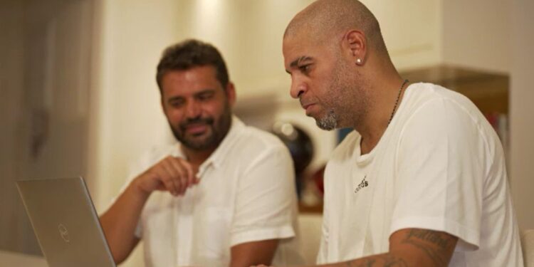 Adriano Imperador participará do Golaço na Várzea.