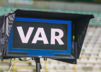 Essa é a origem do VAR no futebol
