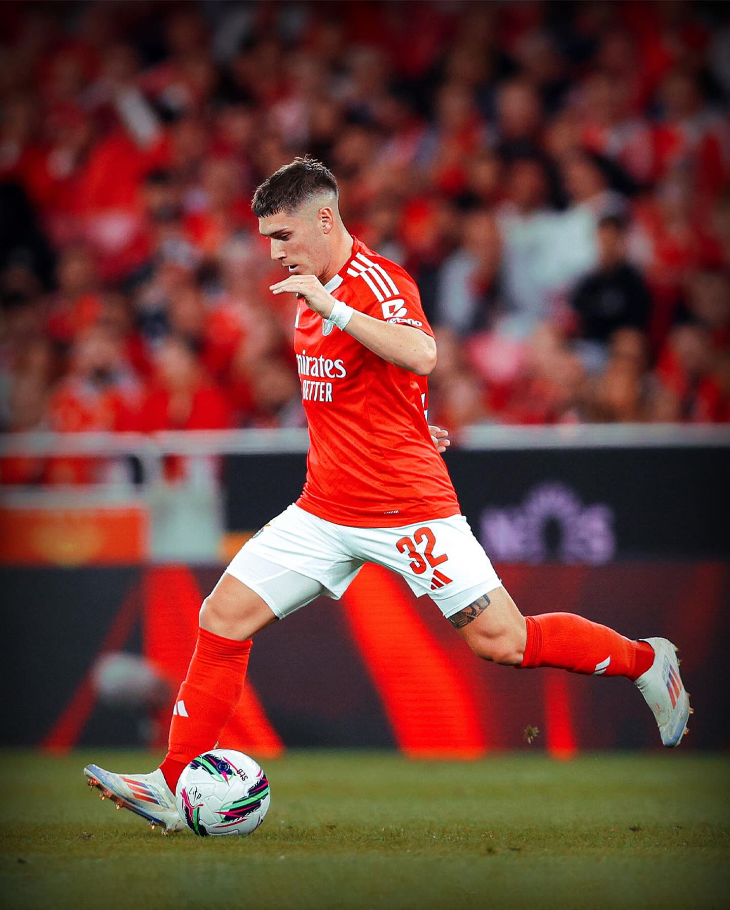 Benjamín Rollheiser pelo Benfica - Fonte: @benjarollheiser
