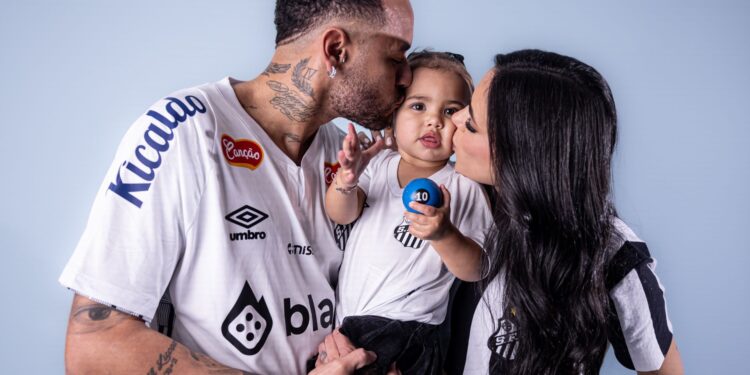 Bruna Biancardi revela nome de segunda filha com Neymar.