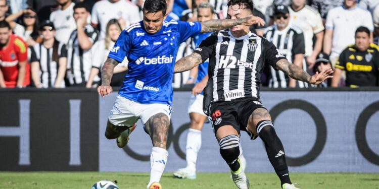 Cruzeiro x Atlético-MG no Campeonato Mineiro.