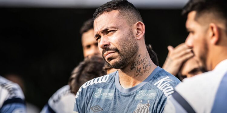 Santos rescinde contrato do goleiro Vladimir