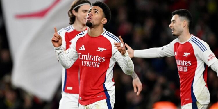 Conheça o jovem prodígio do Arsenal que promete brilhar pelo Arsenal