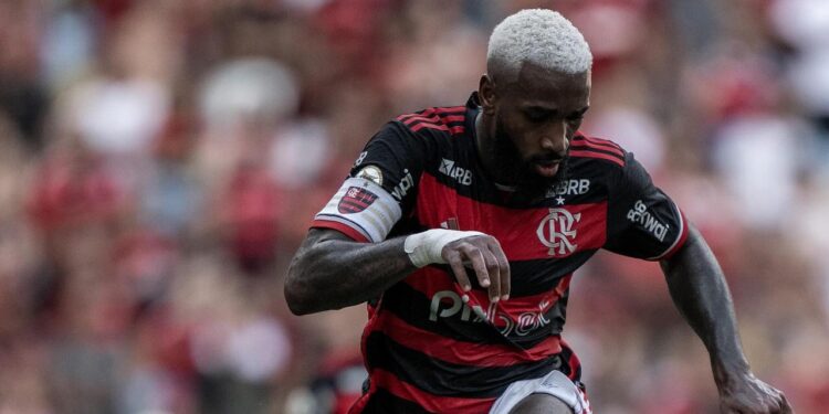 Flamengo estipula valor mínimo para negociar Gerson com o Zenit