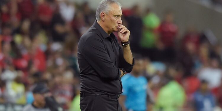 Tite é cotado no mercado da bola.