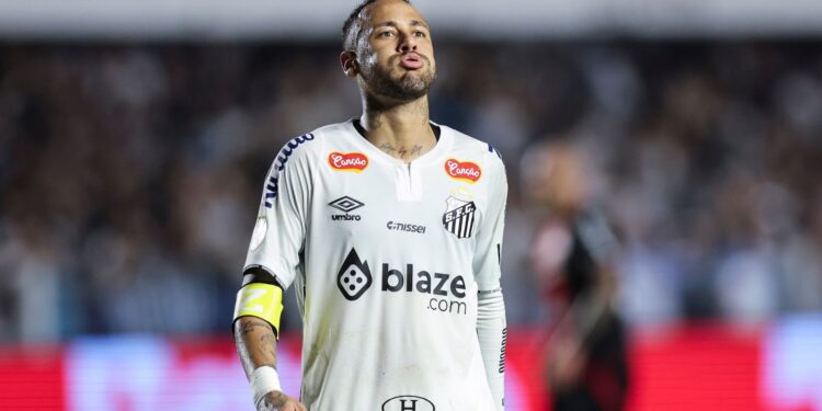 Neymar em Novorizontino x Santos.